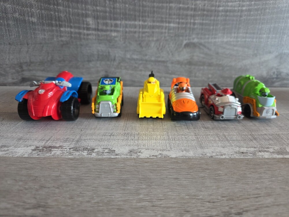 Paw Patrol True Metal Neon Rescue Vehicles - 5 Count Lot g41